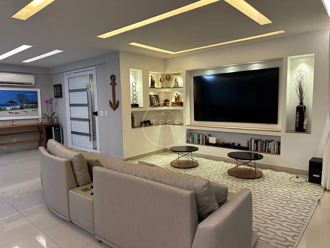 House for rent with 5 suites and 290 m² — photo 9