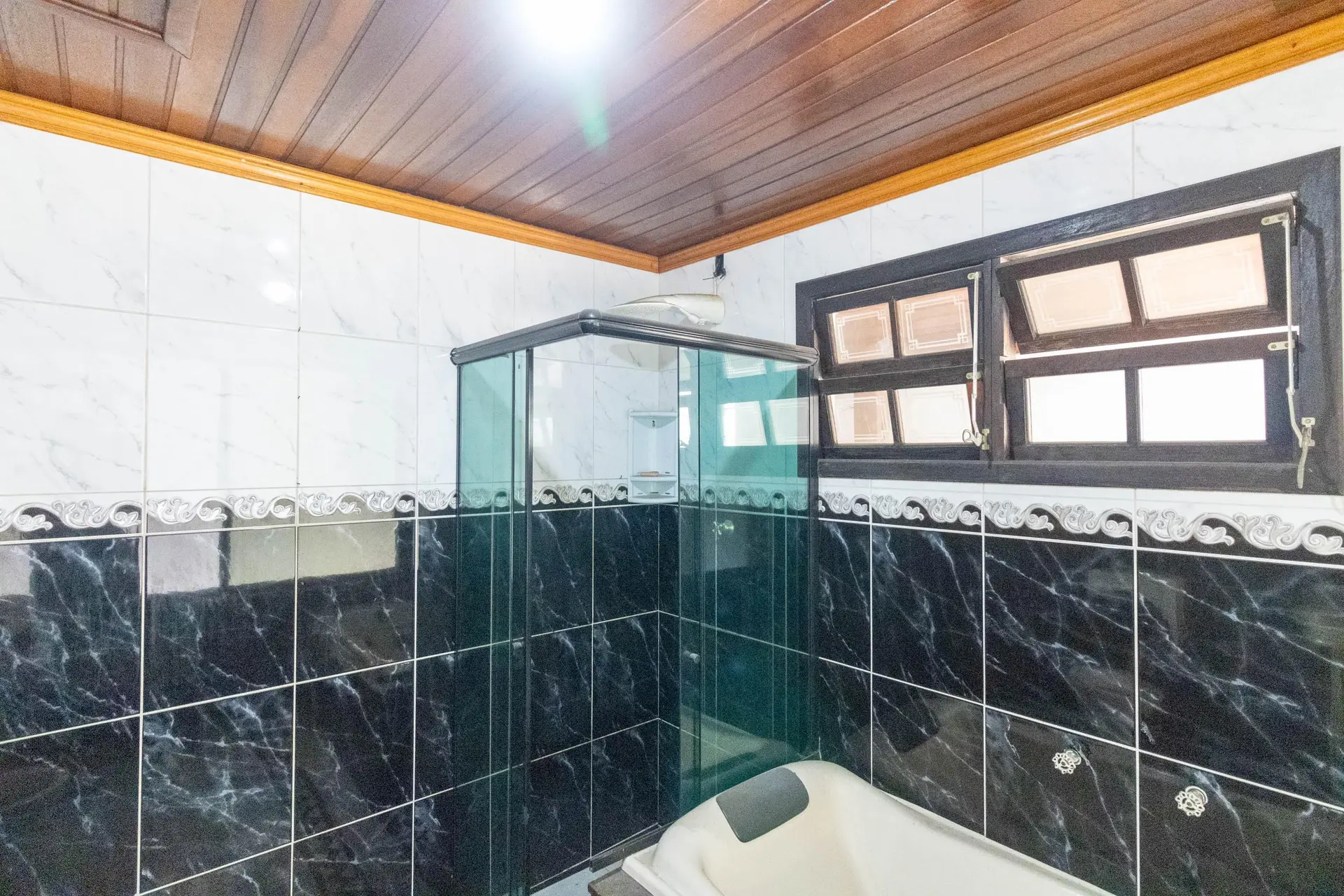 House with 2 bedrooms and a balcony — photo 10