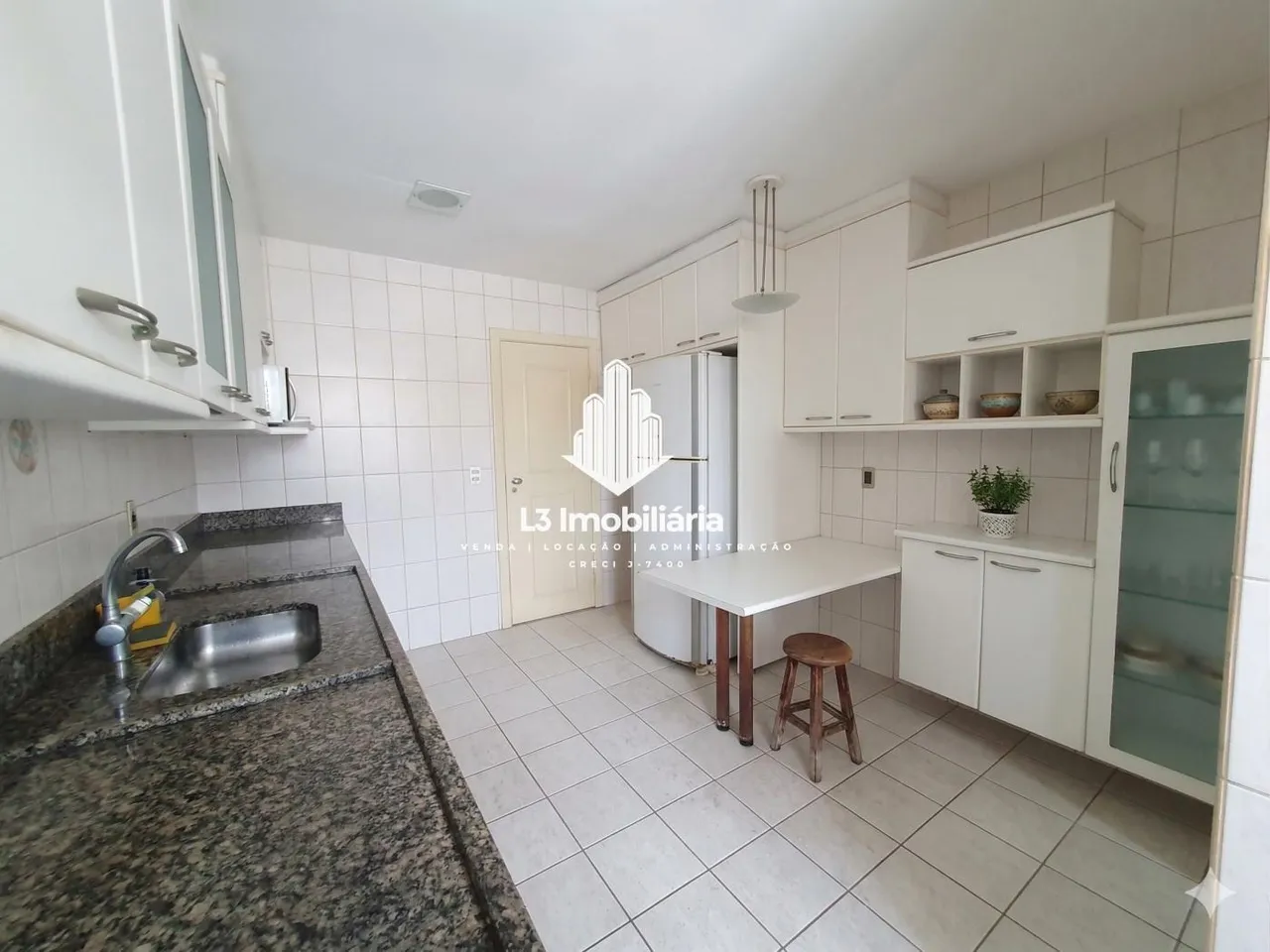 Furnished apartment with 4 bedrooms, 2 bathrooms, 2 parking — photo 9