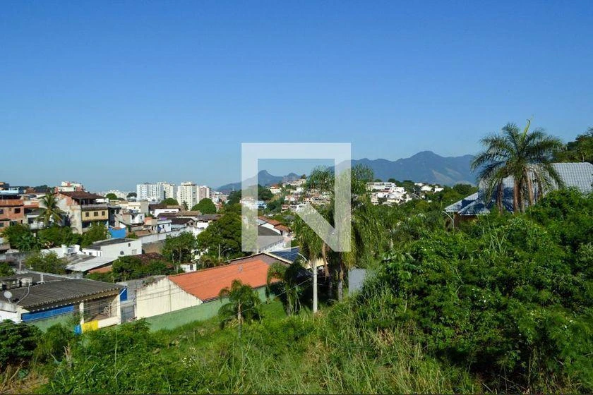 Furnished house with 4 bedrooms and 600 m² — photo 33