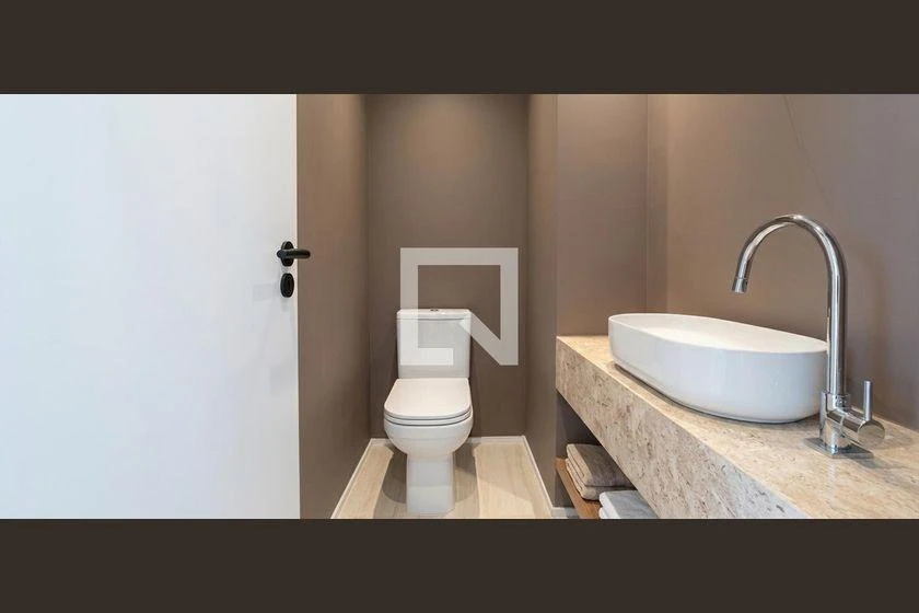Rental apartment with 3 en-suite bedrooms and 130 m² — photo 16