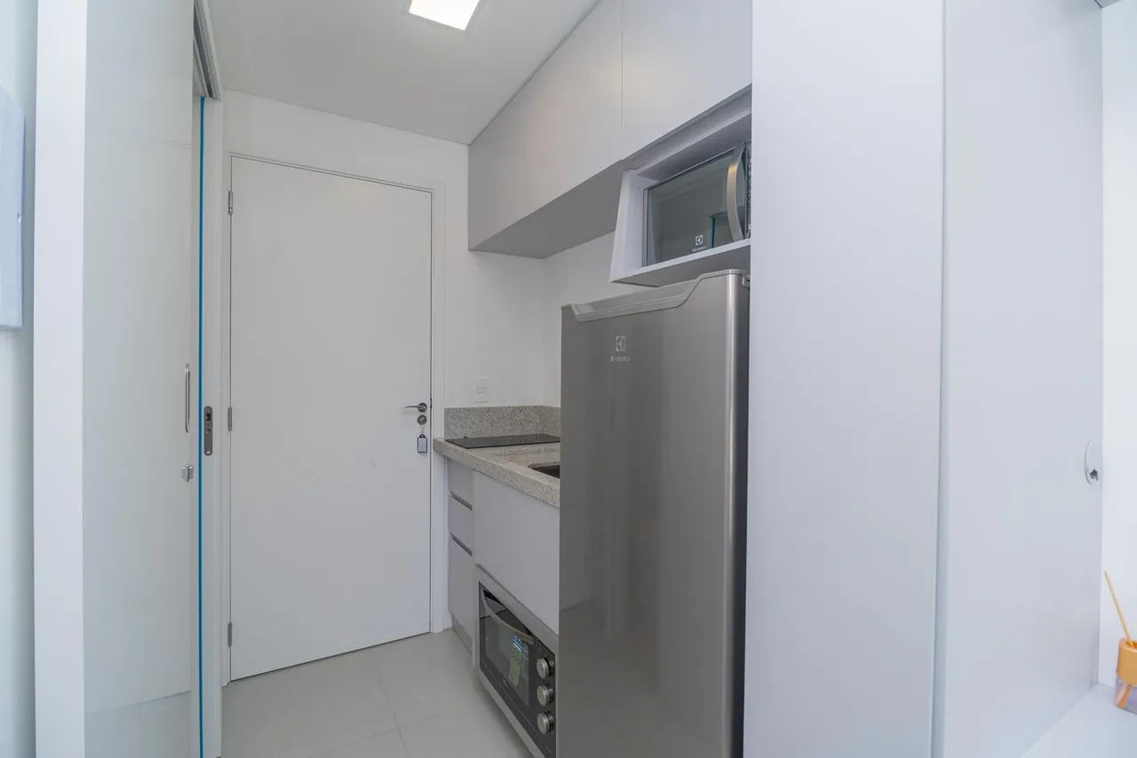1-bedroom apartment with en-suite bath, 29 m² — photo 2