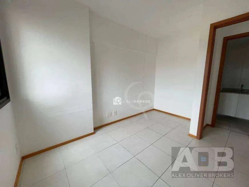 1-bedroom apartment with open-plan gas kitchen — photo 17