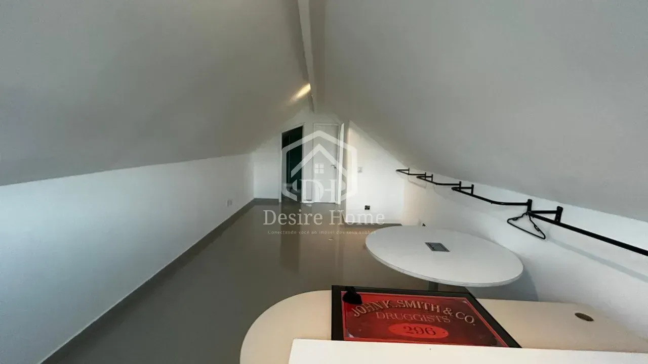 House with 4 bedrooms and an open-plan kitchen — photo 14