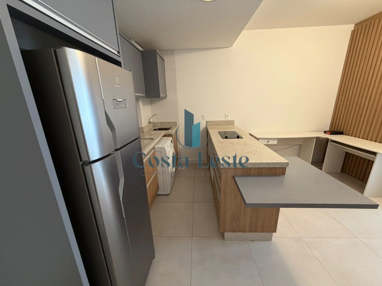 One-bedroom apartment with a washing machine — photo 16
