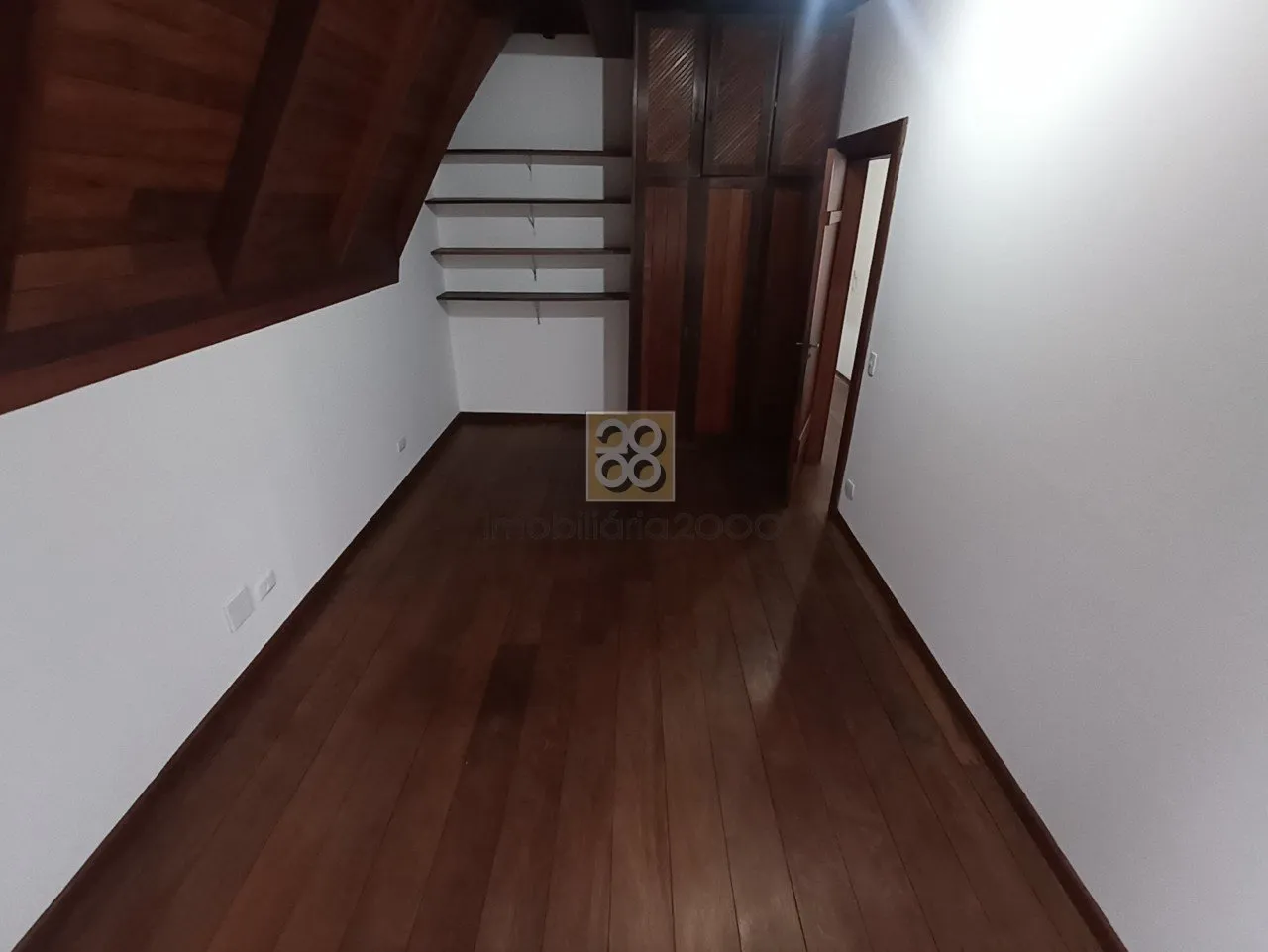 Casa, 187 m², com banheira — photo 22