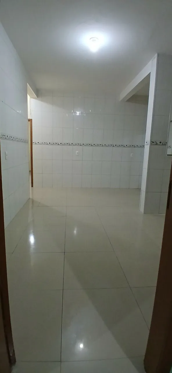 375 m² house with a dishwasher and a water view — photo 9