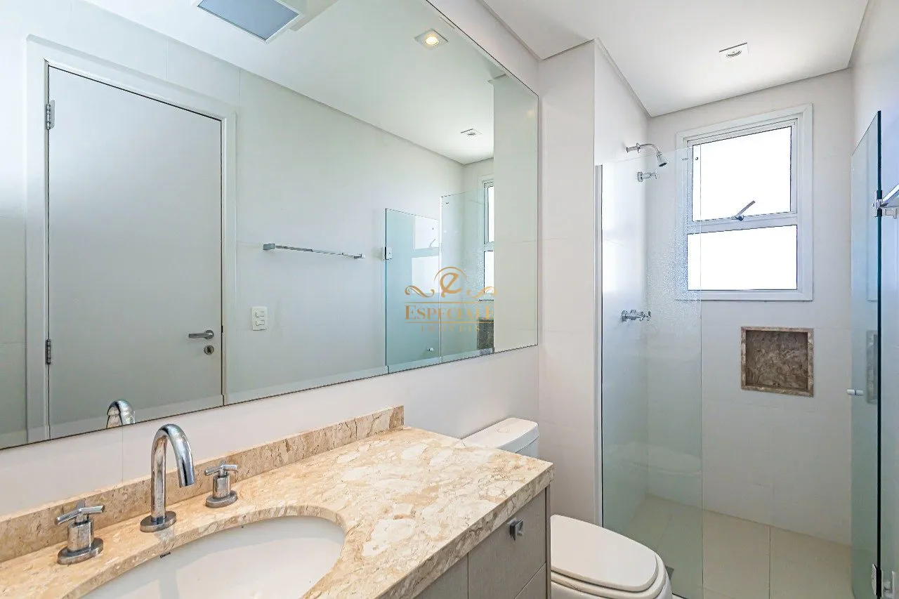 4-bedroom apartment 230 m² with 3 parking spaces — photo 27
