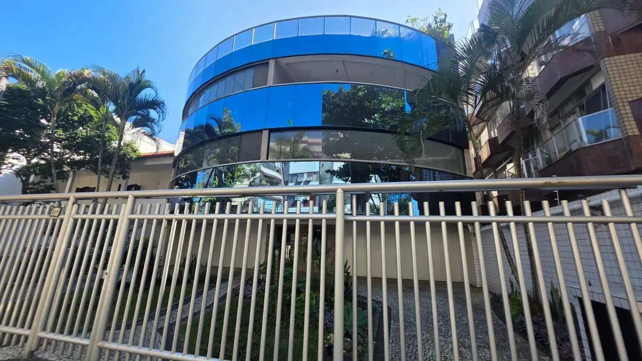 173 m² apartment with a balcony and 3 bedrooms — photo 17
