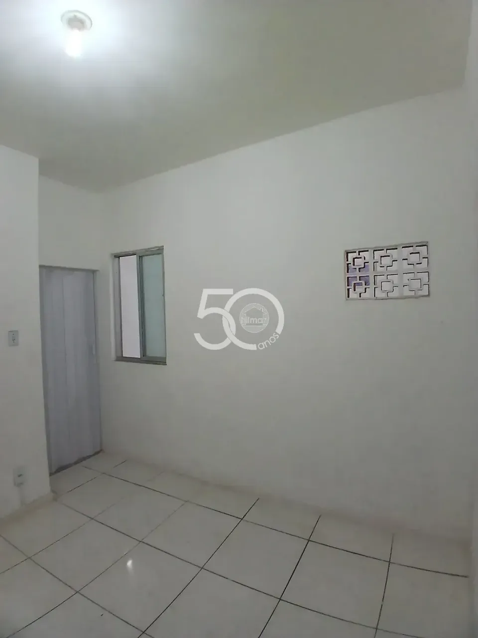 Unfurnished apartment with 2 bedrooms and a separate kitchen — photo 18