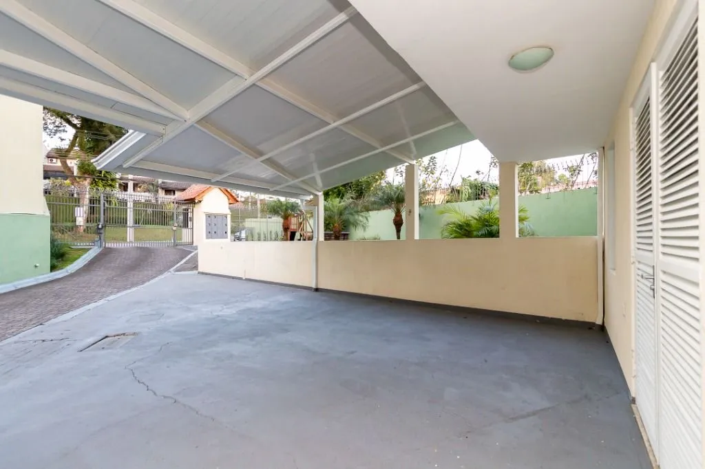 Unfurnished house with 4 bedrooms and 150 m² — photo 28