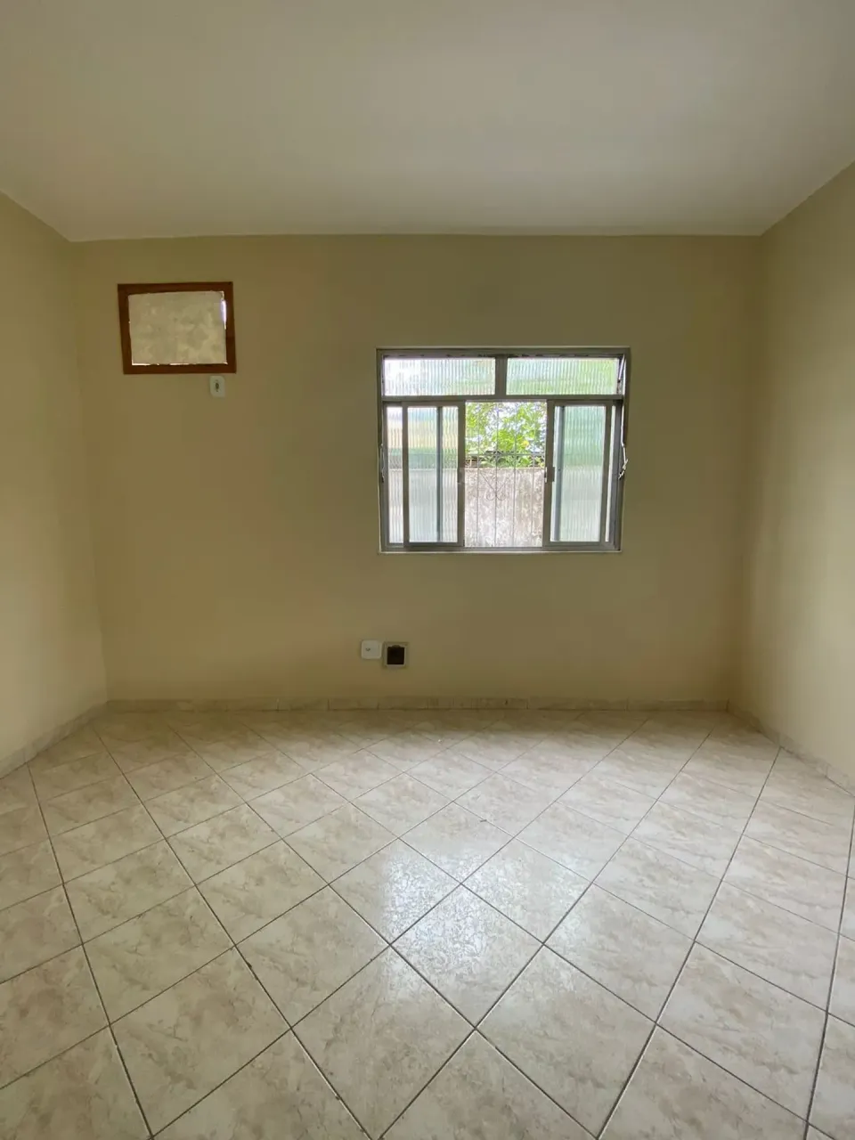 Casa sin muebles con 2 dormitorios y balcón — photo 15