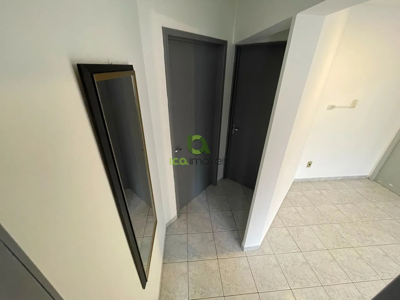 Unfurnished 2-bedroom apartment with separate kitchen — photo 8
