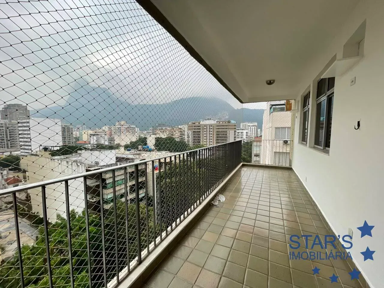 2-bedroom 101 m² apartment with parking and balcony — photo 12