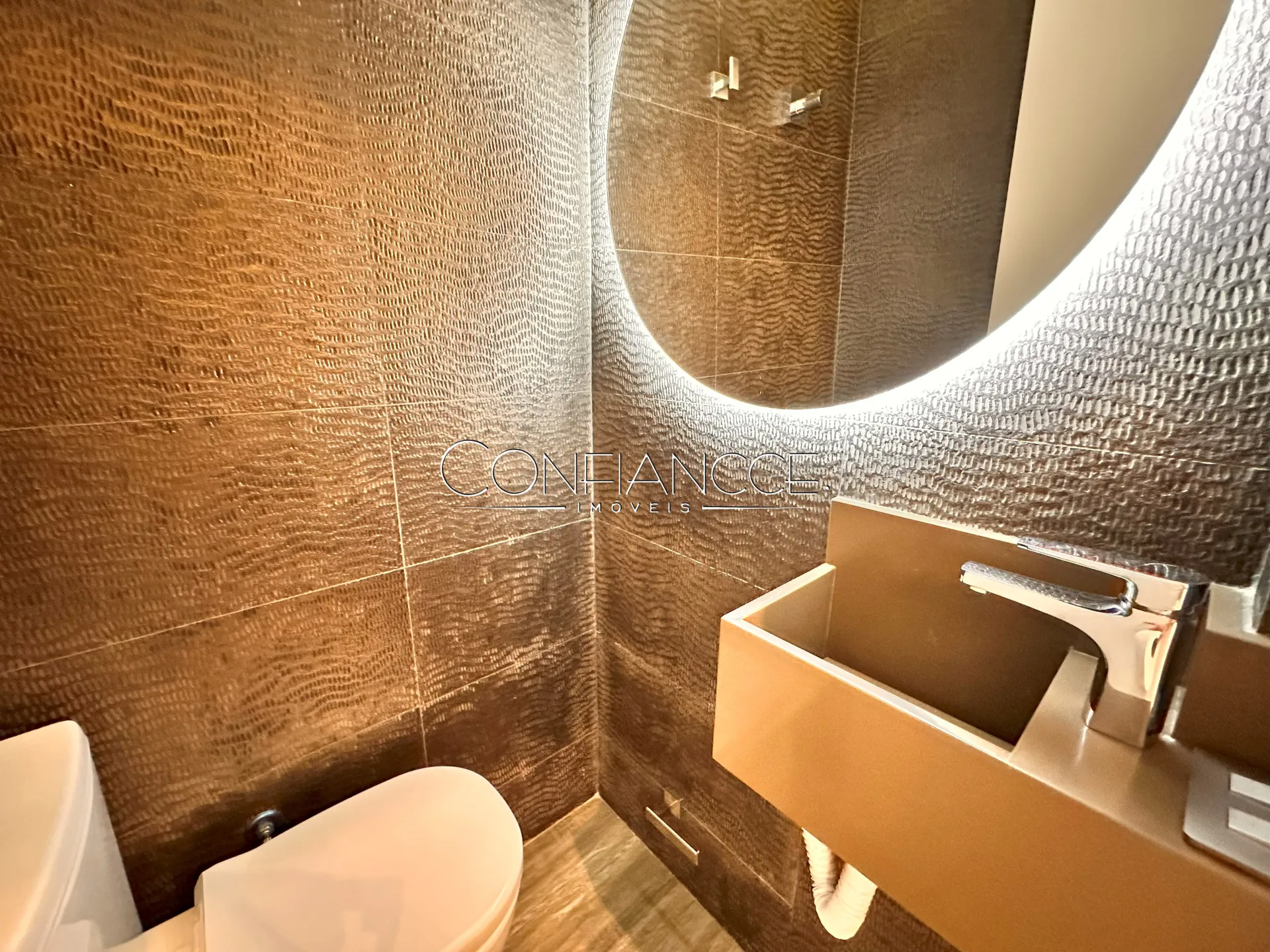 Apartamento en alquiler con 3 habitaciones y 137 m² — photo 21
