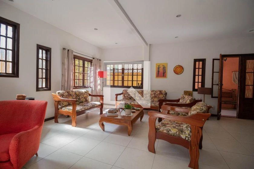 Casa de 450 m² con 6 dormitorios y 4 baños — photo 17