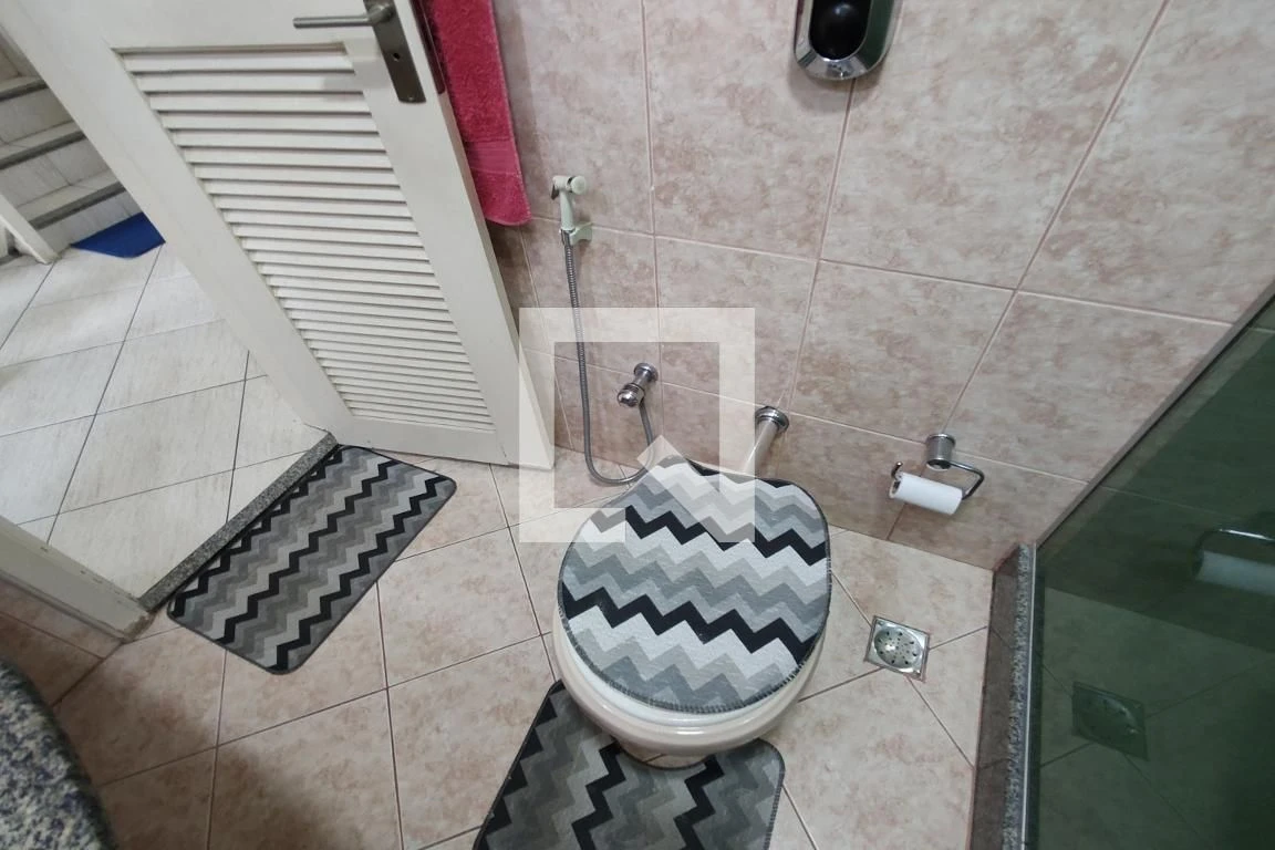 Casa mobiliada com 3 quartos, varanda e 3 banheiros — photo 96