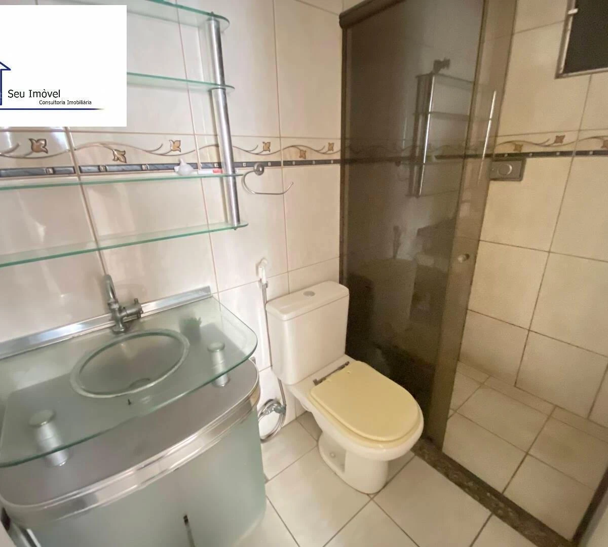 60 m² apartment with 2 bedrooms and a closed kitchen — photo 10