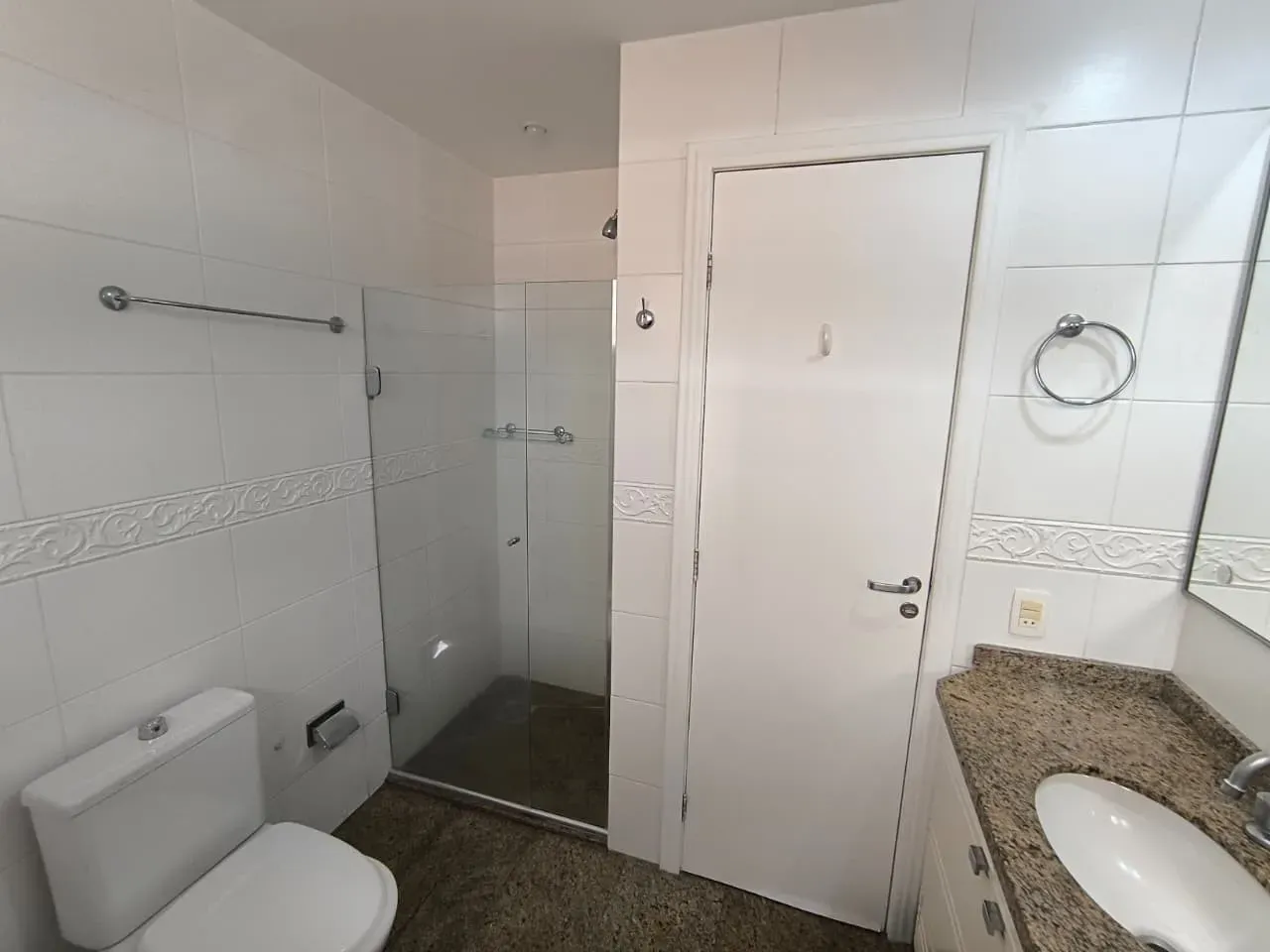 Apartamento de 3 quartos com varanda e 126 m² — photo 27