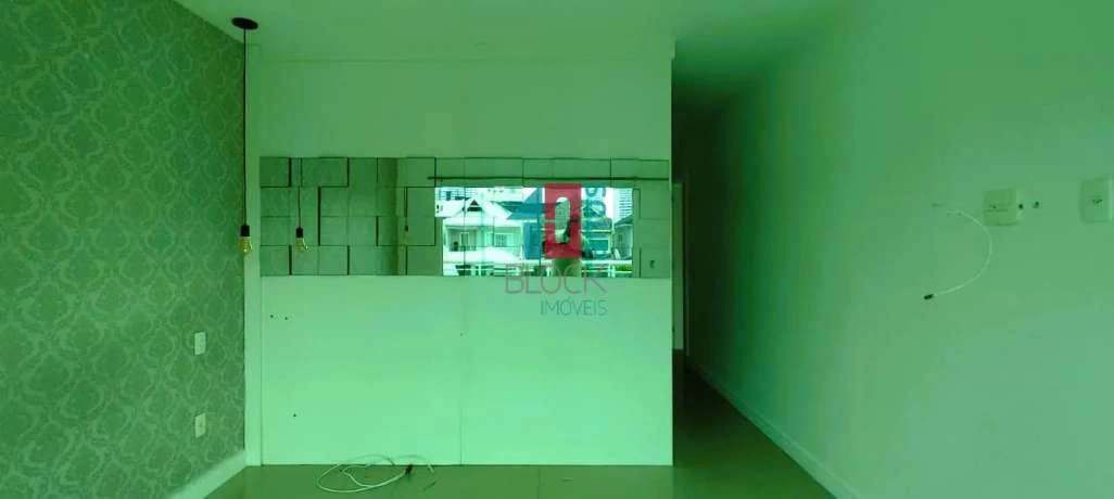 Casa de condomínio com 4 suítes e 300 m² — photo 18