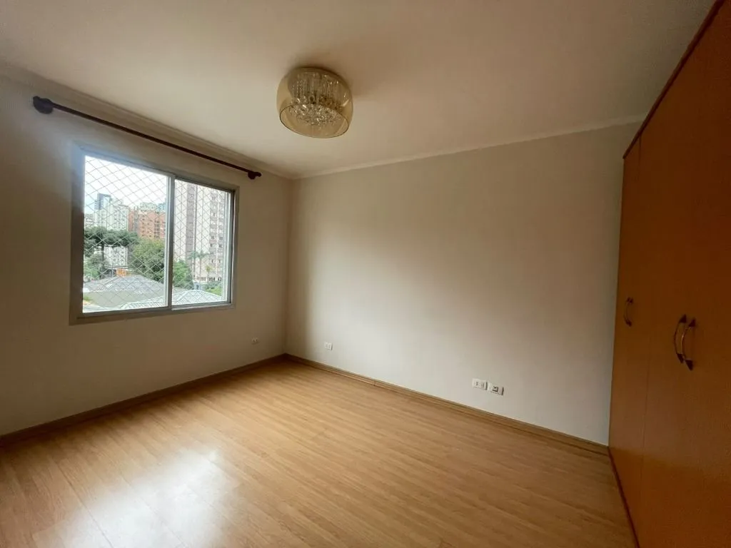 3-bedroom apartment, 1 with its own bathroom, 90 m² — photo 23