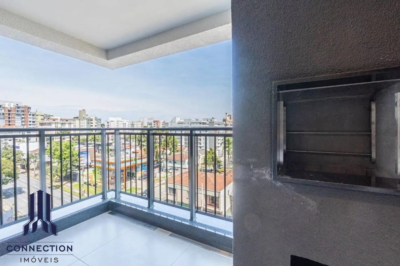Floor-to-ceiling windows in a 2-bedroom apartment, 83 m² — photo 4