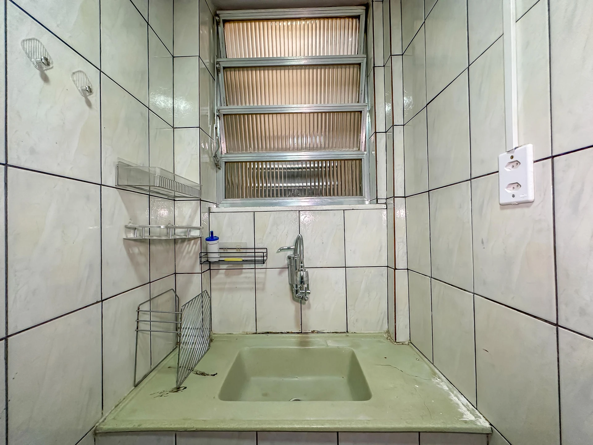 Studio, 34 m², com piso de madeira ou laminado — photo 25