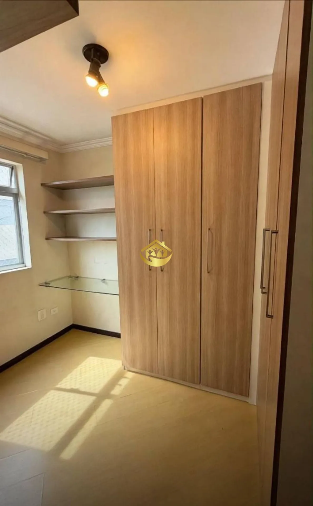 86 m² apartment with a bathtub and a grill on the balcony — photo 15