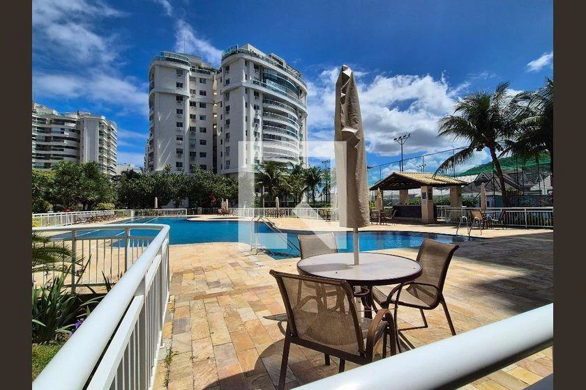 Furnished 3-bedroom apartment with balcony and views — photo 50