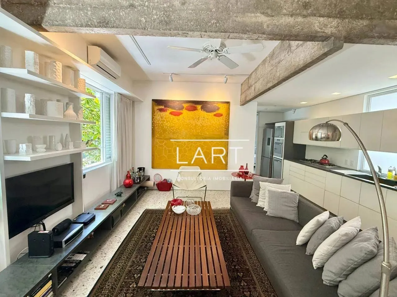 Furnished 2-bedroom apartment with 3 bathrooms — photo 3