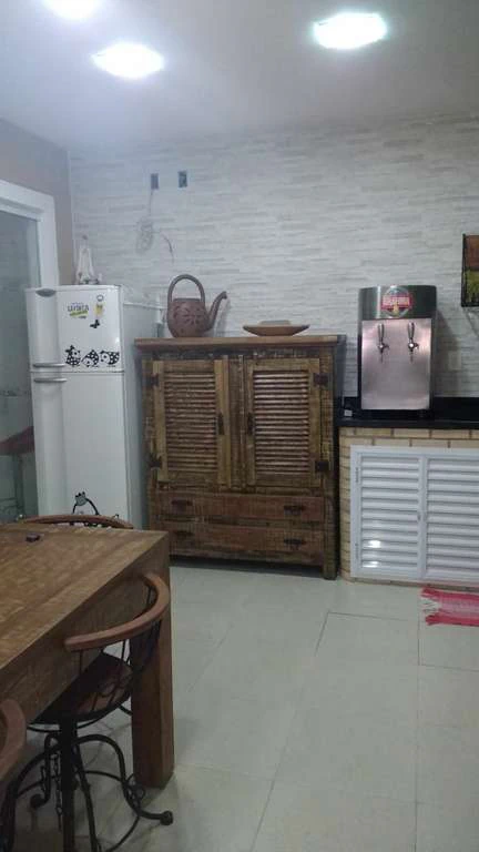 Casa com 4 quartos e piscina com área de sauna — photo 26