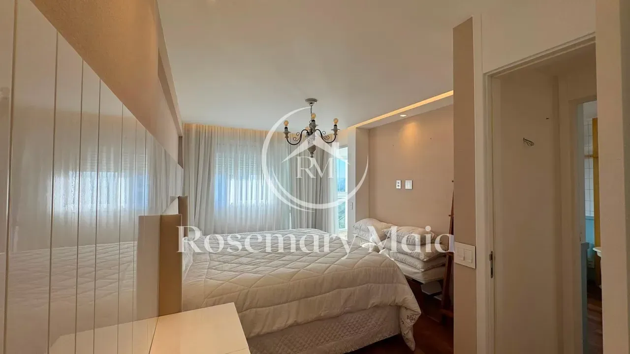 179 m² apartment with 3 bedrooms and 3 parking spaces — photo 38