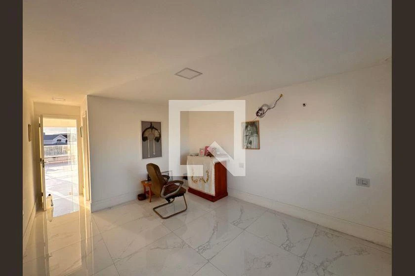 Casa para alugar com 6 quartos e 297 m², cozinha integrada — photo 35