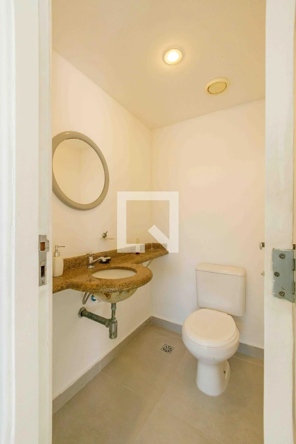Furnished 73 m² apartment with 2 en-suite bedrooms — photo 31