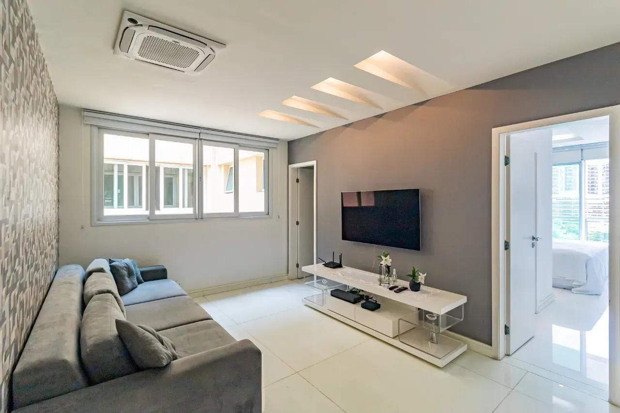 Apartment with 4 bedrooms, 5 bathrooms and balcony — photo 15