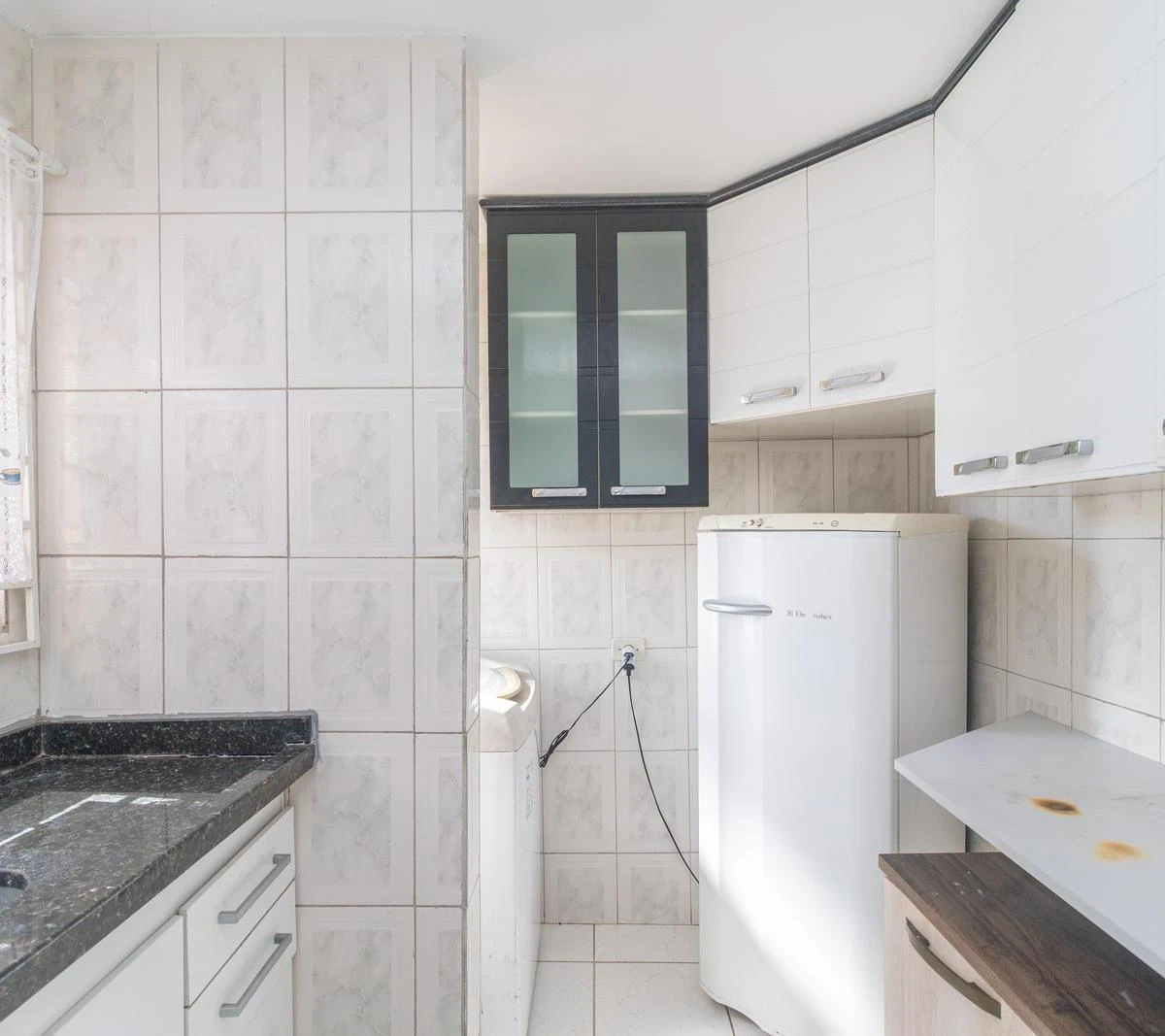 2-bedroom apartment with a washing machine in Curitiba