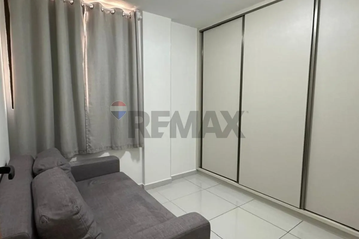 Home office in a 2-bedroom apartment, 43 m² — photo 9