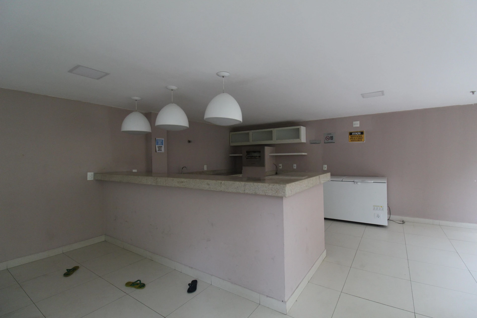 Furnished apartment, 72 m², with a glass-enclosed balcony — photo 37