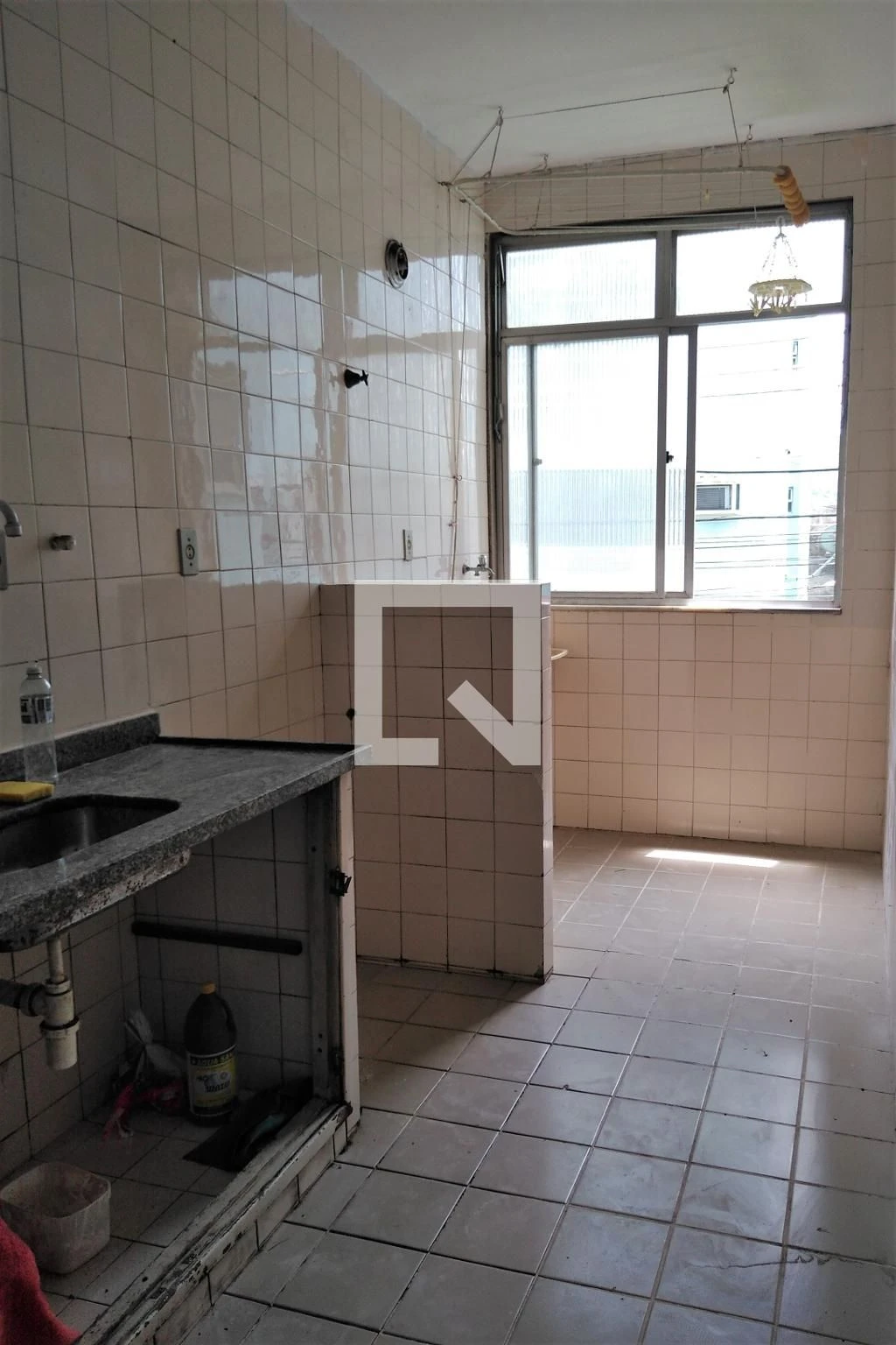 2-bedroom apartment in a building with a pool — photo 13