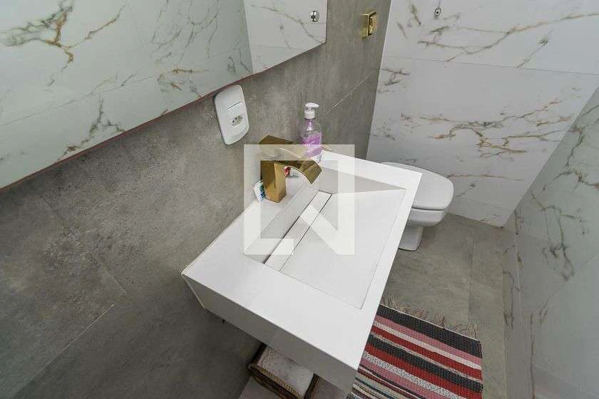 Casa de 400 m² com 4 suítes e 6 banheiros — photo 6