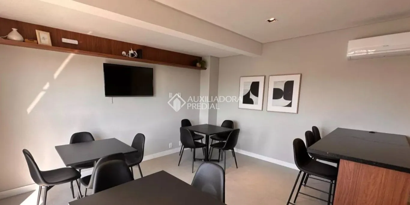 80 m² apartment with 2 bedrooms and 1 parking spot — photo 22