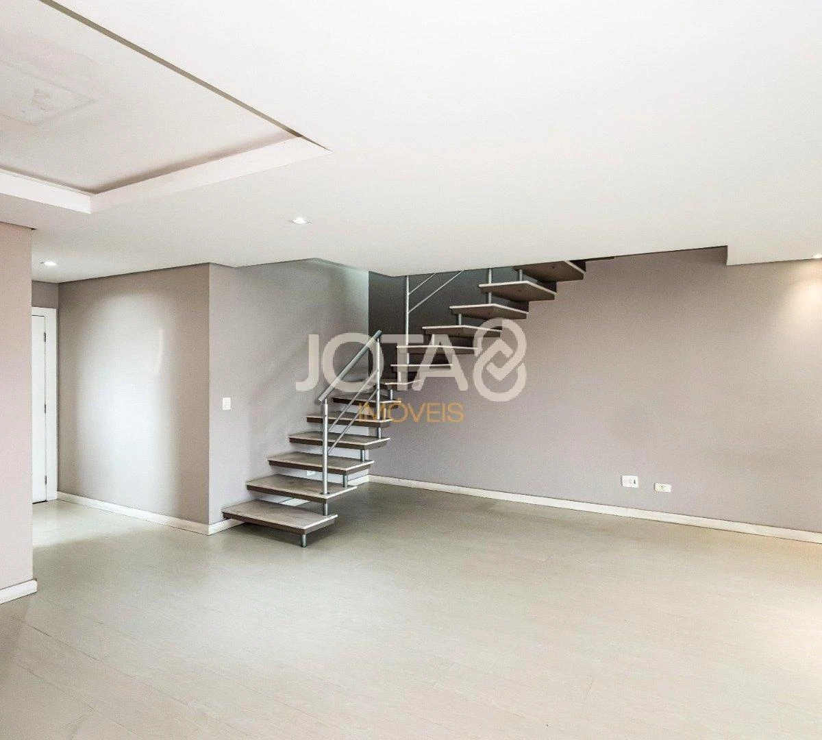 Apartment, 213 m², with a bathtub — photo 16
