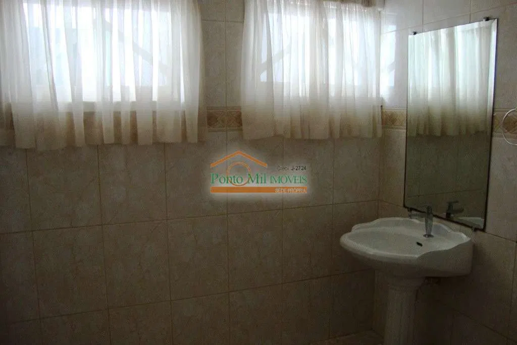 Будинок на 4 спальні з 3 суїтами 270 м² без паркування — photo 20