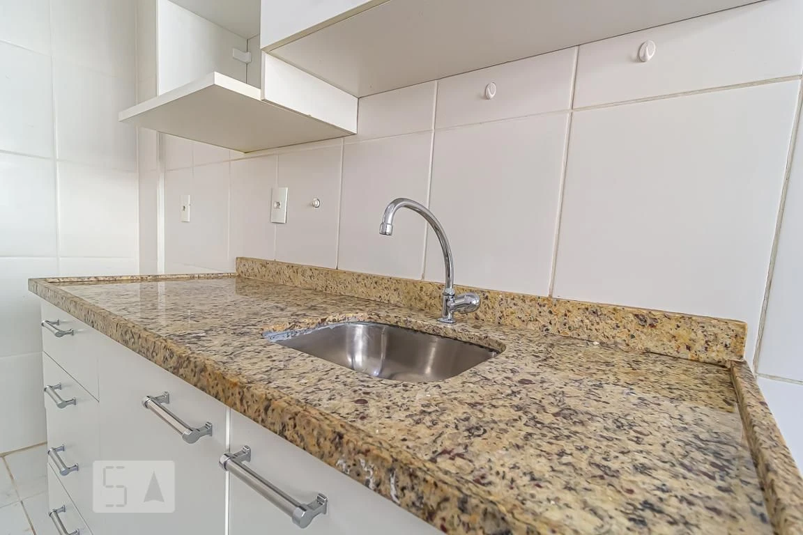 2-bedroom apartment with 1 suite and private balcony BBQ — photo 33