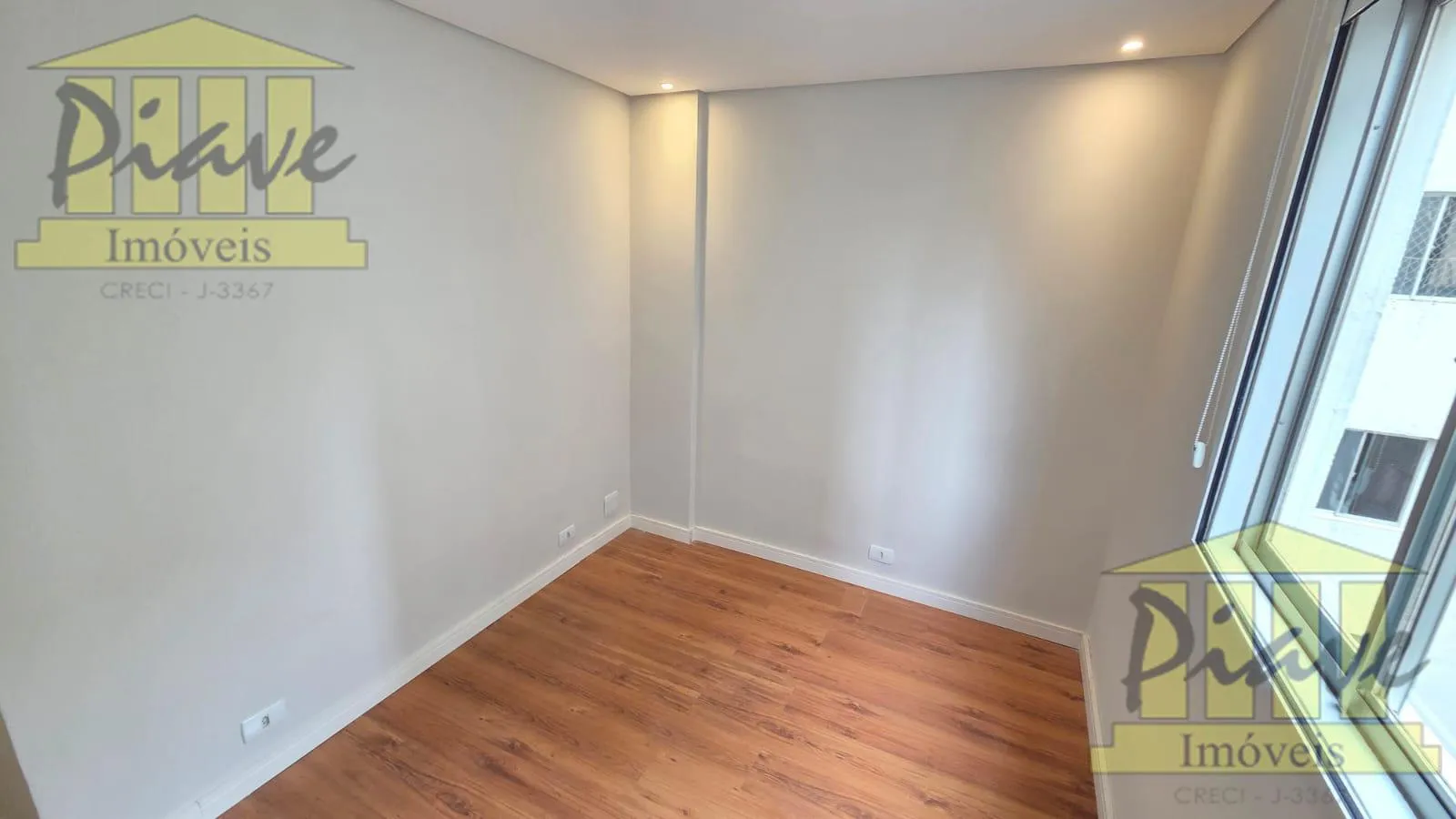 Home office in a 3-bedroom apartment, 74 m² — photo 10