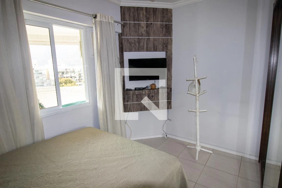 Furnished apartment with 3 bedrooms and 3 bathrooms — photo 15