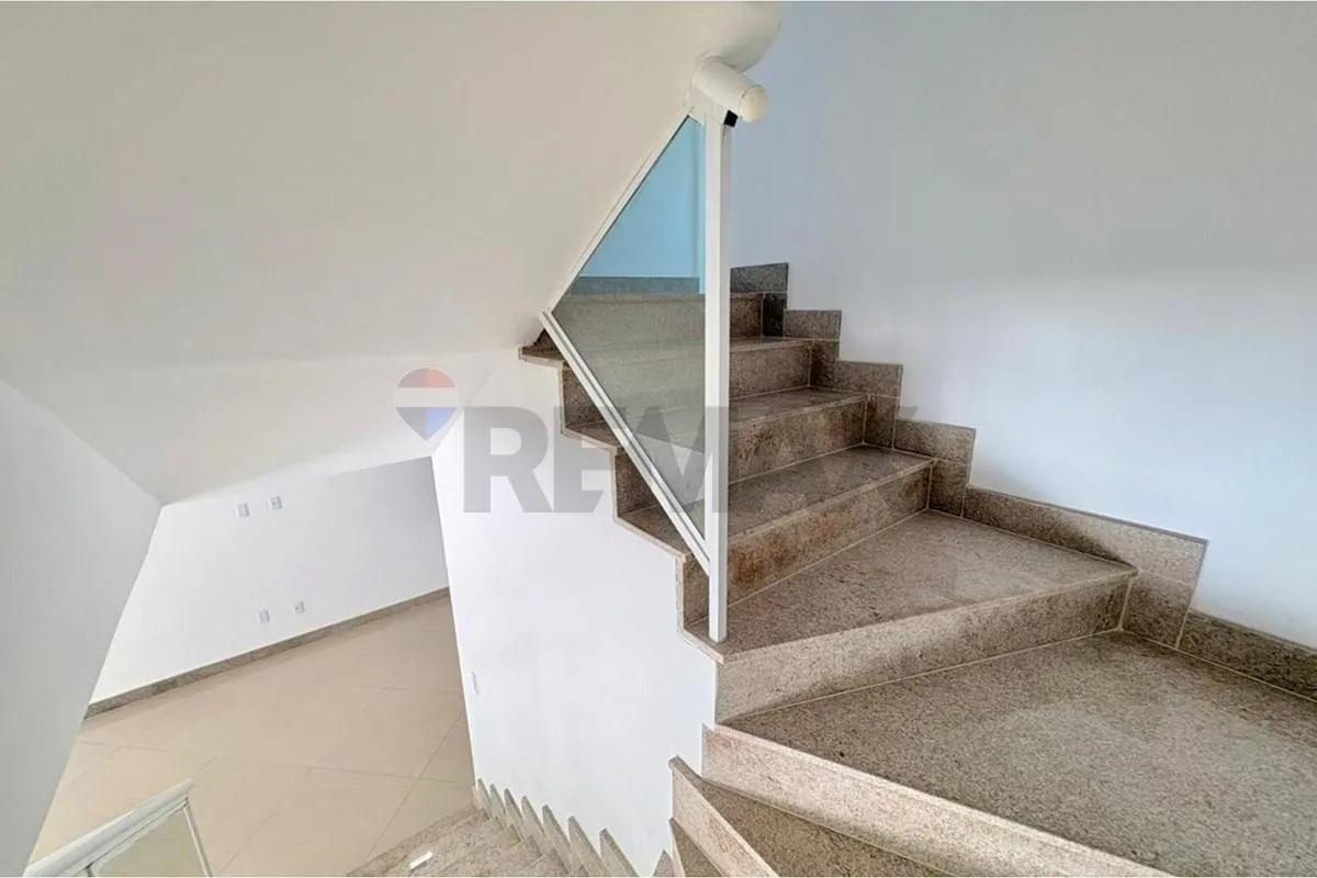 4-suite house with 305 m² and 3 parking spaces — photo 39