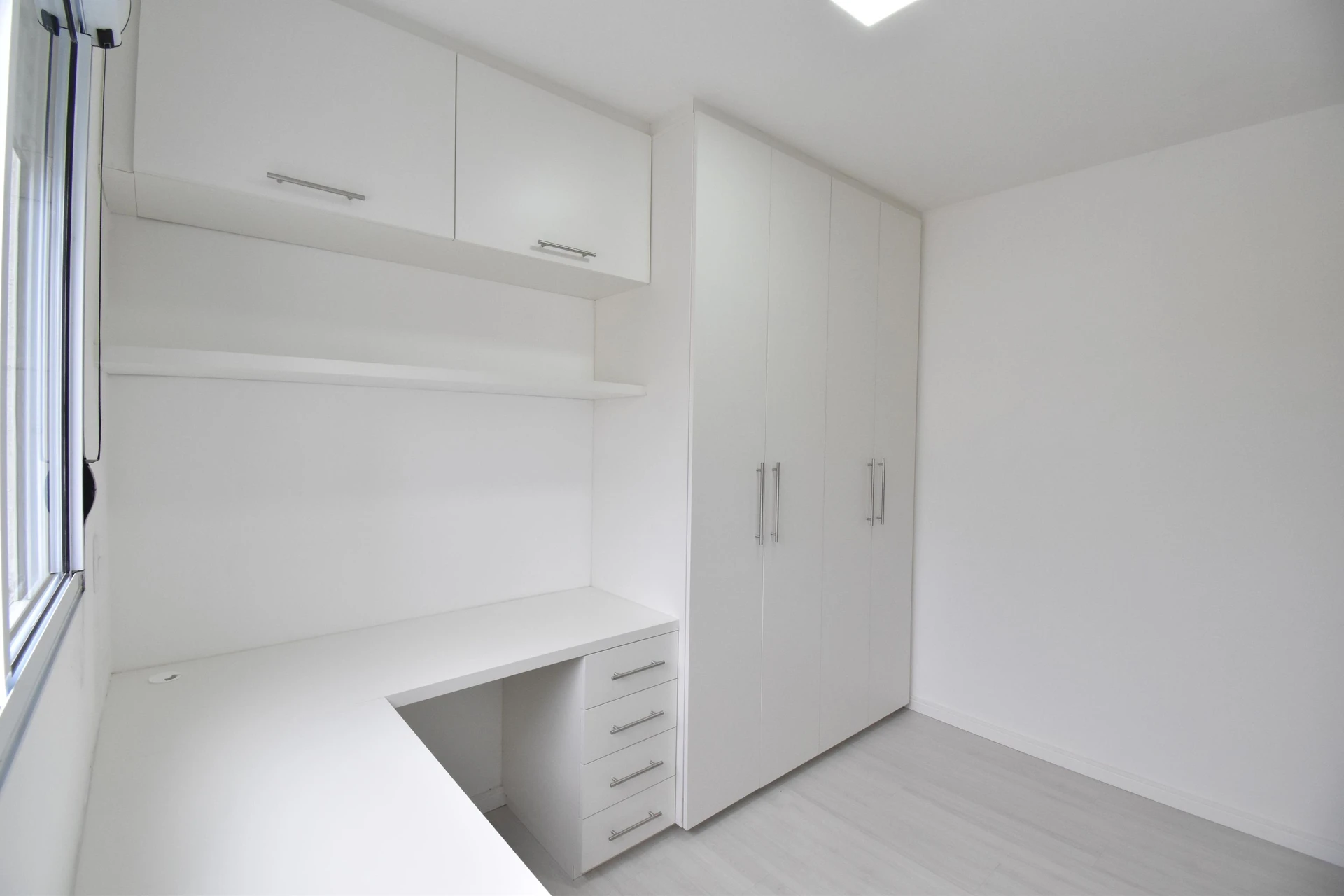 2-bedroom apartment with a home office in Curitiba — photo 24