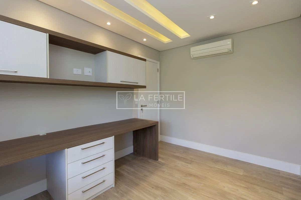 Apartment, 158 m², with a walk-in closet — photo 44