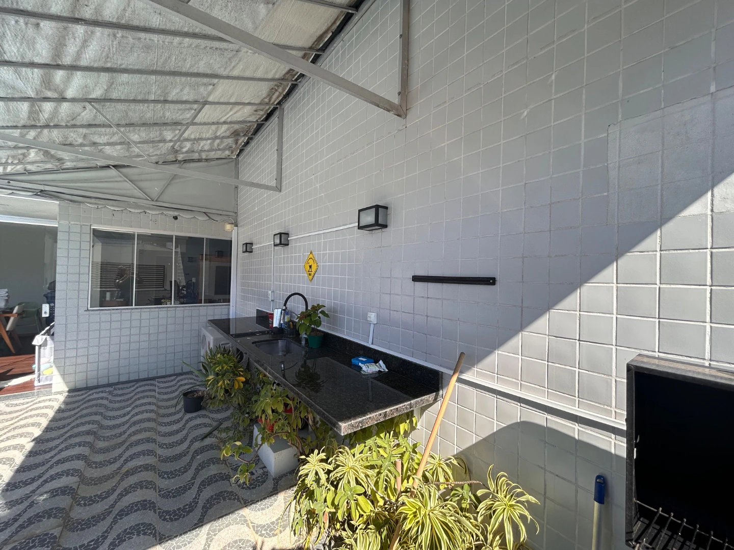 3-bedroom apartment with a terrace and mountain views — photo 19